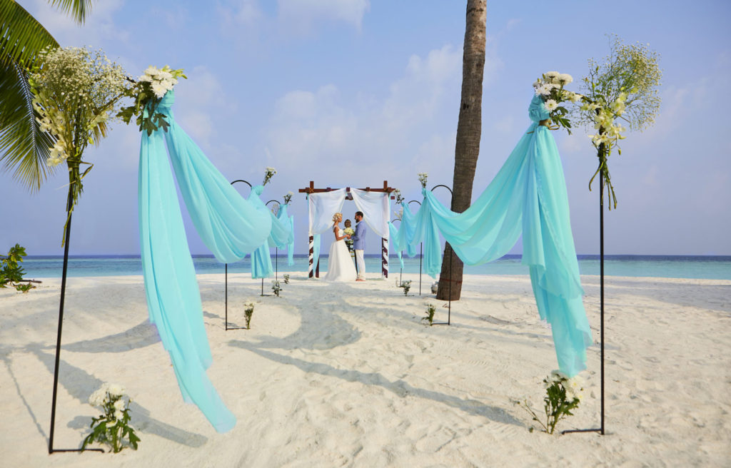 Best time to visit maldives. Wedding at Hurawalhi Island Resort 