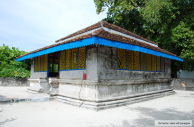 Meedhoo Old Friday Mosque