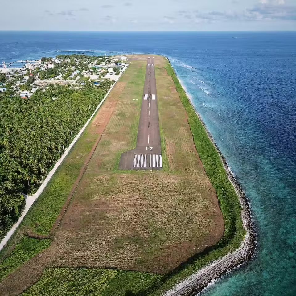 Maldives Domestic Airports, Dharavandhoo Airport