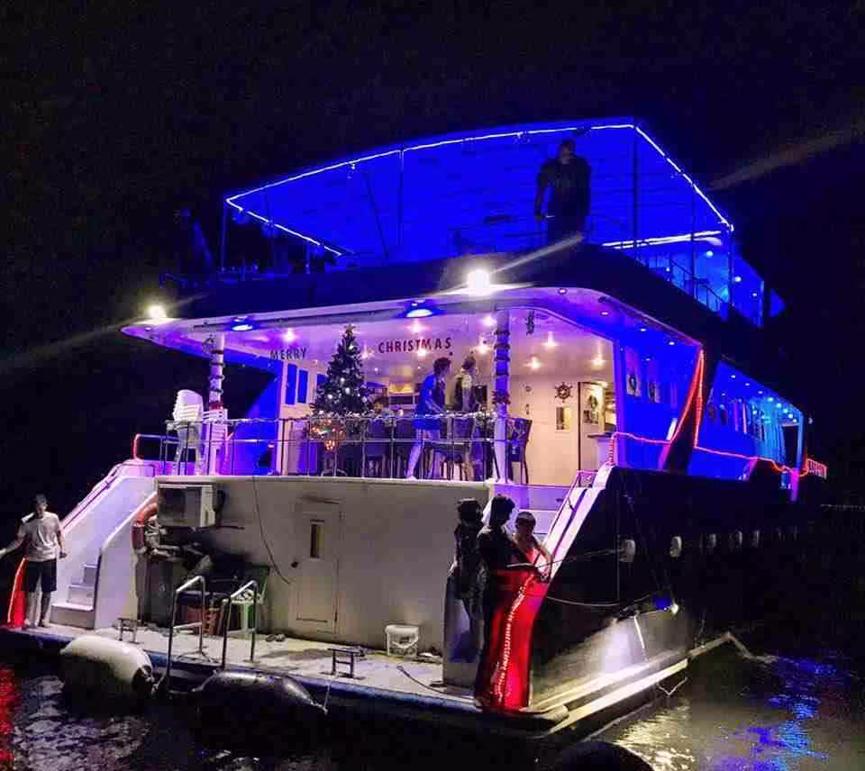 Floating Bar in Maafushi Island 